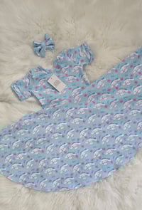 Image 4 of Cinamarron dress