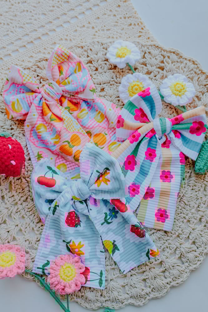 Image of LONG TAIL BLOOMIE BOW BUNDLE - SPRING PICNIC