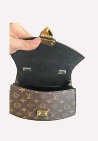 Image 4 of Louis Vuitton 
