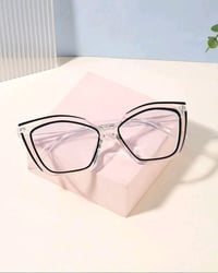 Image 2 of Colorblock Beauty (Transparent | Black)