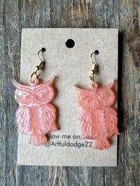 Image 2 of Owl holo peach 