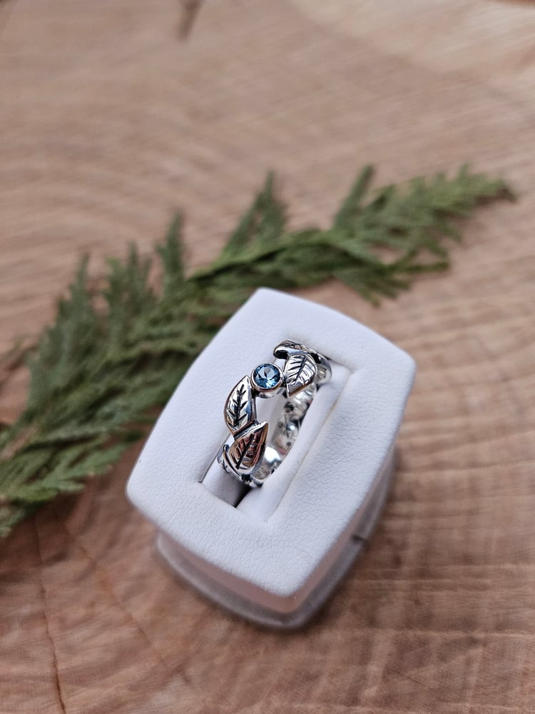 Image of Handmade Sterling Silver Topaz Leaf Ring