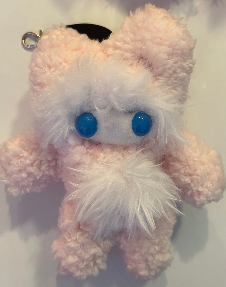 Image of Sakura Gibbie keychain