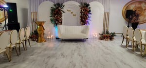 Image of Loveseat white leather 