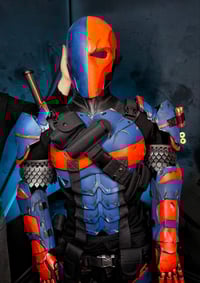 Image 1 of Deathstroke Full costume