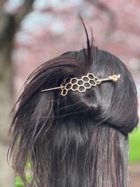 Image 3 of Bee Hold– Honeycomb Hair Pin