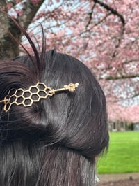 Image 4 of Bee Hold– Honeycomb Hair Pin