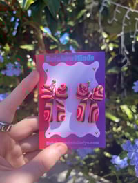 Image 2 of Electric bow earrings 