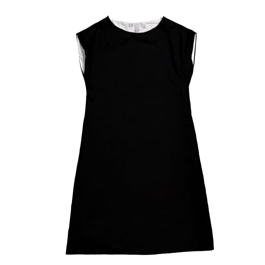 Image of SHORT-SLEEVED COTTON DRESS WITH ABSTRACT PAINTING