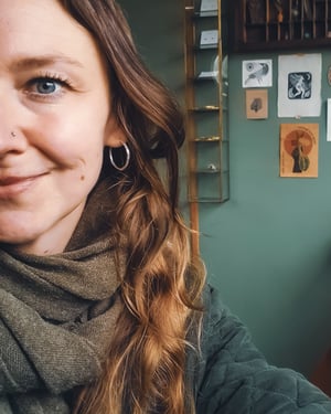 Image of Twig hoop earrings