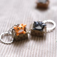 Image 1 of Kitten in a Box Keychain