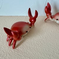 Image 3 of Large Pinching Crab Phone Holder