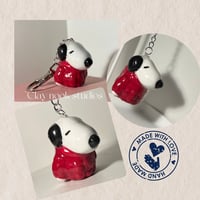 Red puffer snoopy keychain