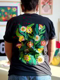 Image 1 of TEE-SHIRT noir FLEURS - COLLAB' PIMENT MARTIN
