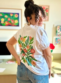 Image 4 of TEE-SHIRT FLEURS - COLLAB' PIMENT MARTIN