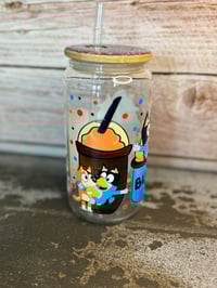 Image 3 of 16oz Bluey Glass Tumbler