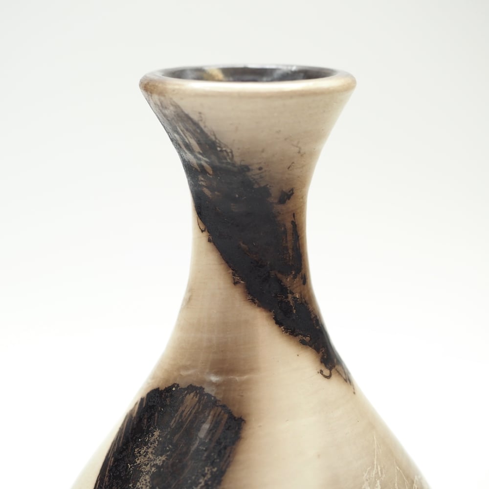 Image of Ghost Feather Raku Pot 001