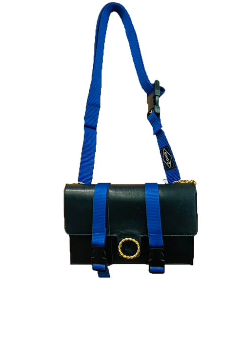 Image of Superstrap 09
