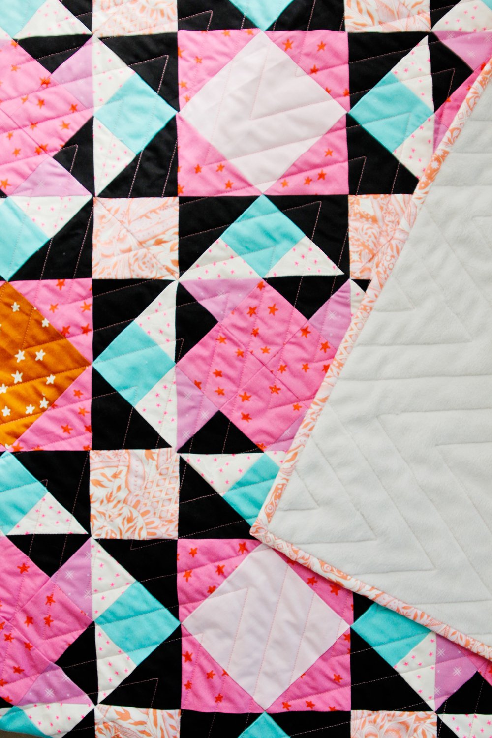 Image of GALACTIC GLOW QUILT Pattern PDF