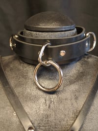 Image 3 of Heavy Rubber Bondage Collar