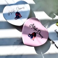 Image 4 of Heart Shape Compact Mirror
