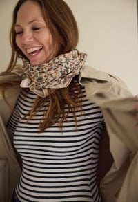 Image 2 of Foulard Bloom Miel