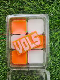 Image 4 of Vols - Go Big Orange Creamy Orange-A Rockytop Wax Works exclusive custom houseblend fragrance 