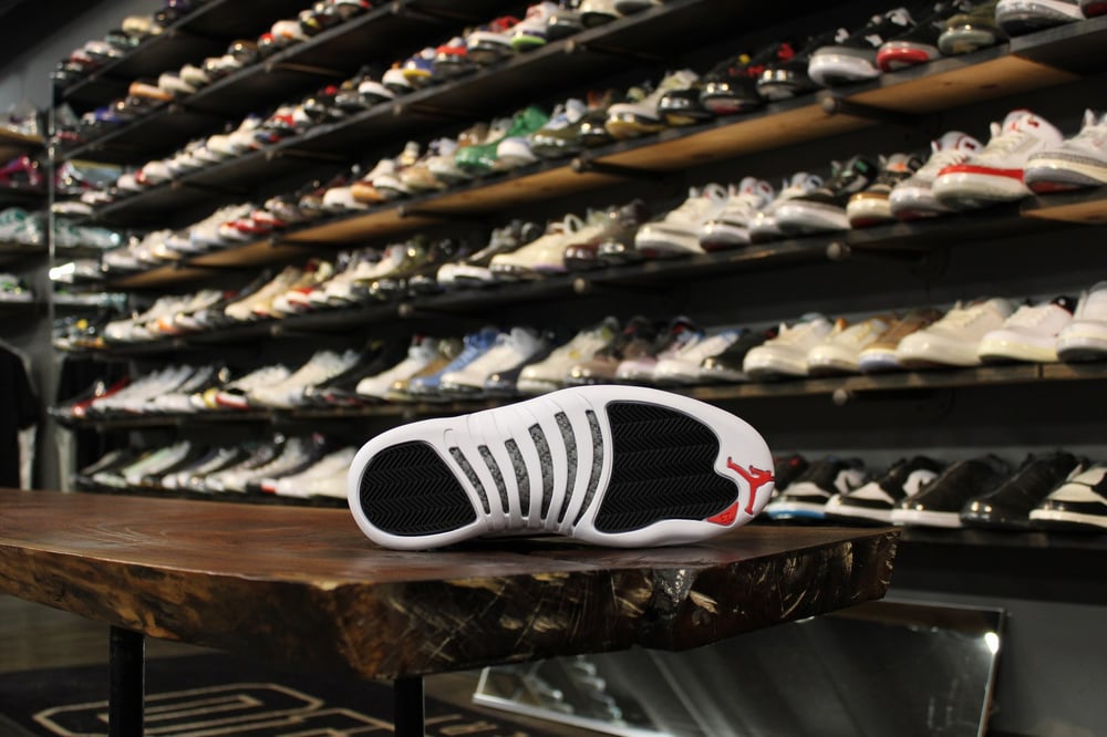 AIR JORDAN XII (12) "TWIST"