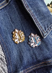 Image 2 of Sky Blue or Gold Glitter Crystal Cluster Hard Enamel Pin Seconds