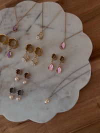 Image 4 of Pink Dahlia Angel Tears (Gold)