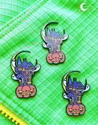 Image 1 of Halloween Jack o Lantern Vintage Style Haunted House Hard Enamel Pin