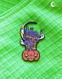 Image 2 of Halloween Jack o Lantern Vintage Style Haunted House Hard Enamel Pin