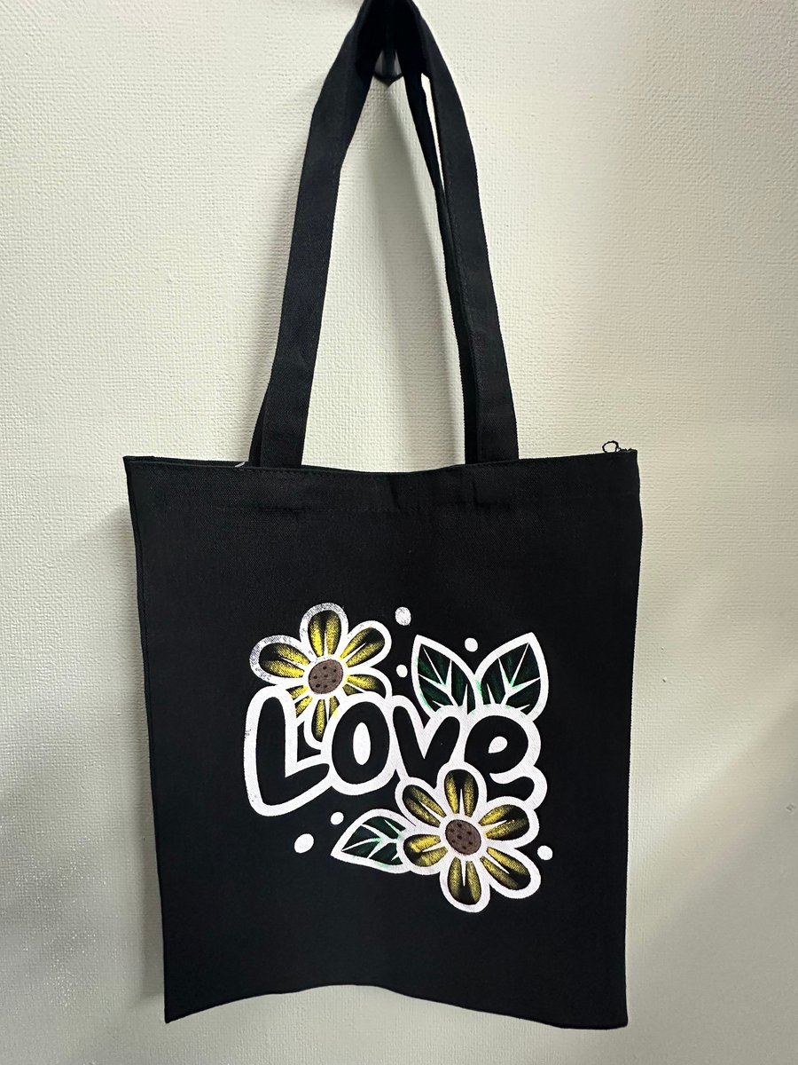 Image of Tote & Knitted Bag