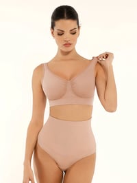 Image 4 of Seamless Shaping Bra with Wide Shoulder Straps / Back - BEIGE