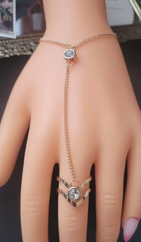 Image 1 of Kiss Chain | Ring And Bracelet Hand Chain