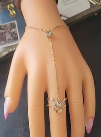 Image 3 of Kiss Chain | Ring And Bracelet Hand Chain