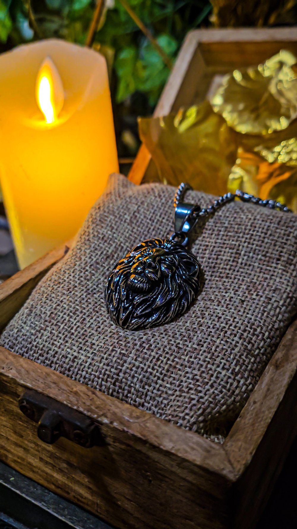 ๐The Armored Kingdom Eternal Lion of Valor Necklace