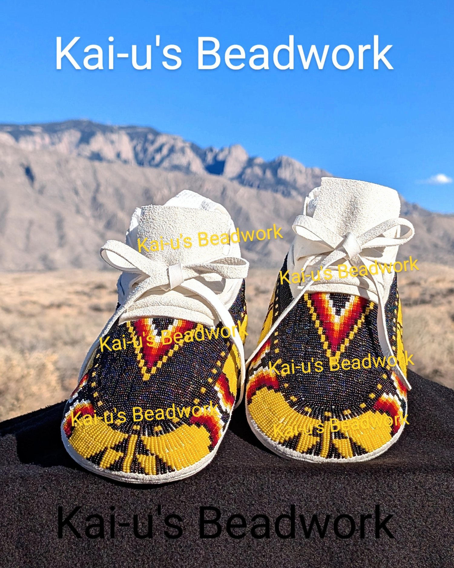 Image of "Arrow" Moccasins