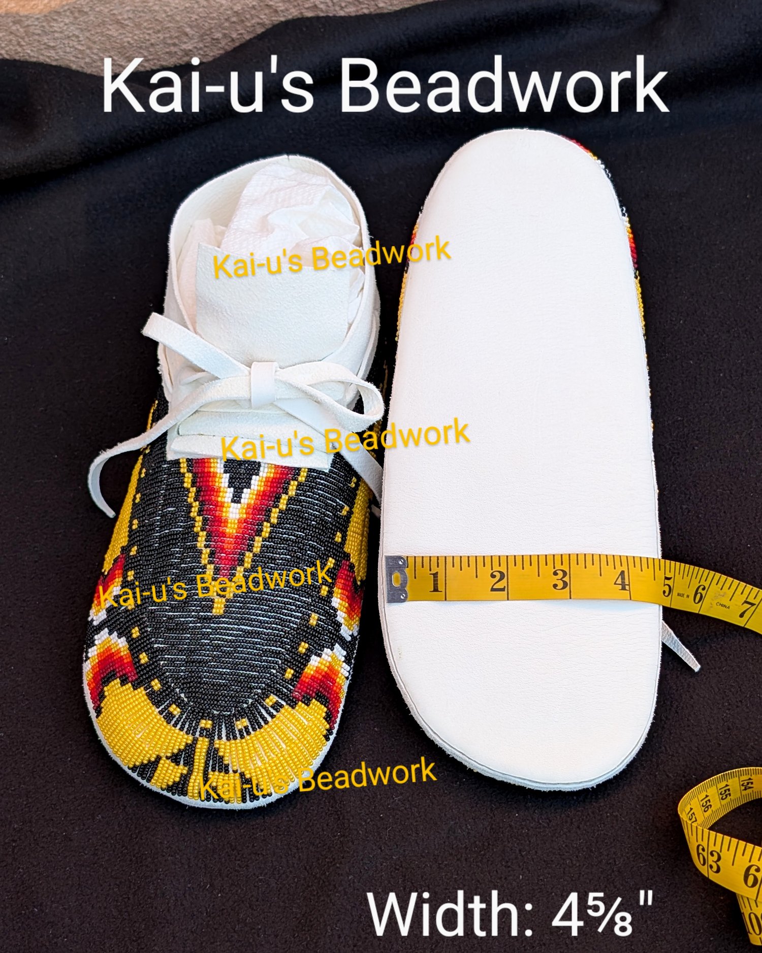 Image of "Arrow" Moccasins