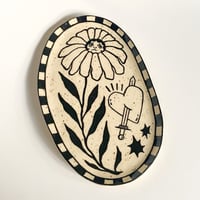 Image 1 of Flower Face Dish