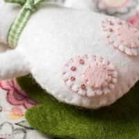 Image 3 of Bunny in Carrot Felt Craft Mini Kit