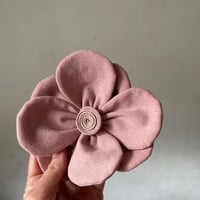 Image 5 of Broche «fleurette »n*4