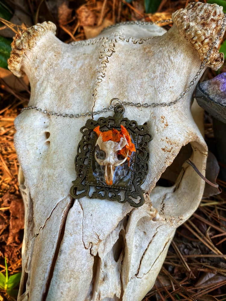 Image of Skull Pendant with Orange Flowers