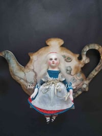 Image 1 of Alice in Wonderland miniature 