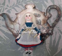 Image 2 of Alice in Wonderland miniature 