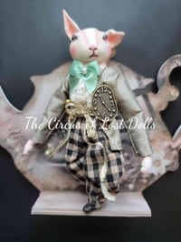 Image 2 of The white rabbit Alice in Wonderland collection 