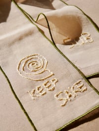 Image 4 of Shell embroidered hair ribbon