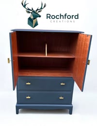 Image 2 of Stag Minstrel Linen Cupboard.