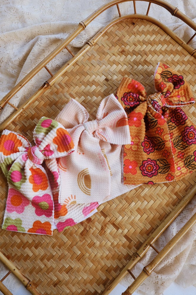 Image of LONG TAIL BLOOMIE BOW BUNDLE: HERE COMES THE SUN