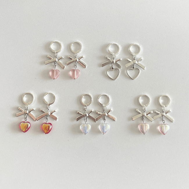 'lovergirl heart and bow' earrings